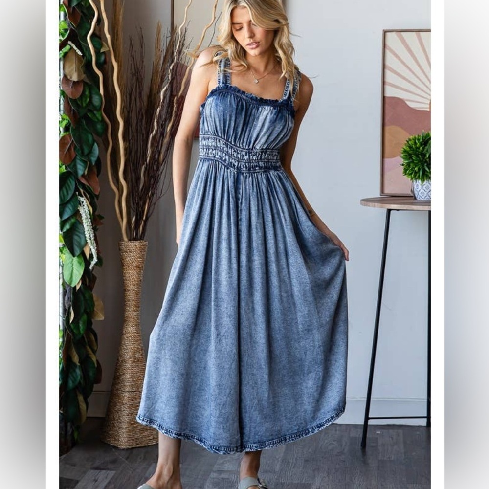 Denim Washed Smocked Waist Sleeveless Wide Leg Oli+Hali Romper NWOT